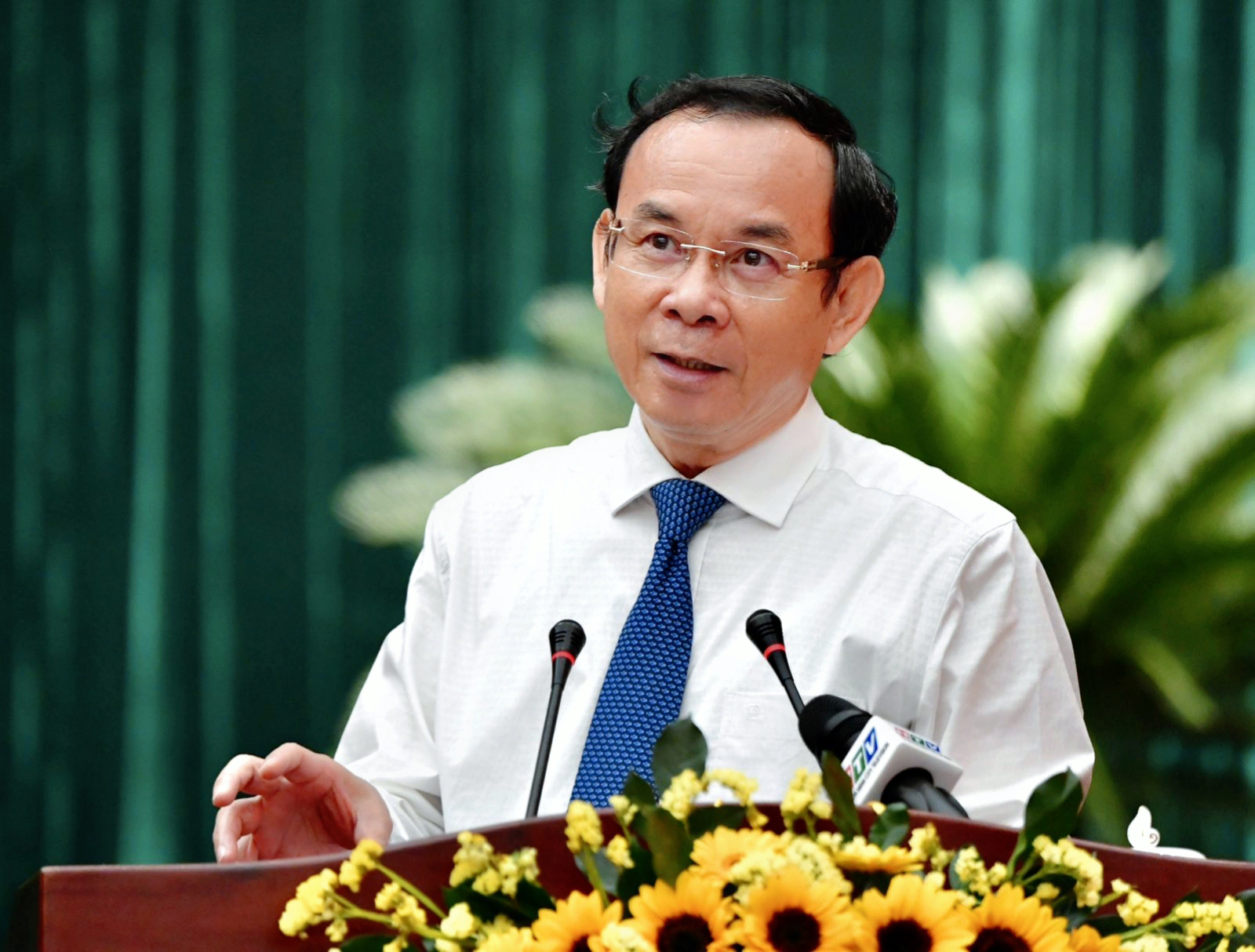 Bí thư Thành ủy Nguyễn Văn Nên phát biểu tại hội nghị (Ảnh: VIỆT DŨNG).